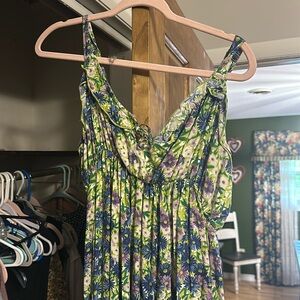 Natural Life Katie Dress - Size Medium. Super Cute and in GREAT shape!